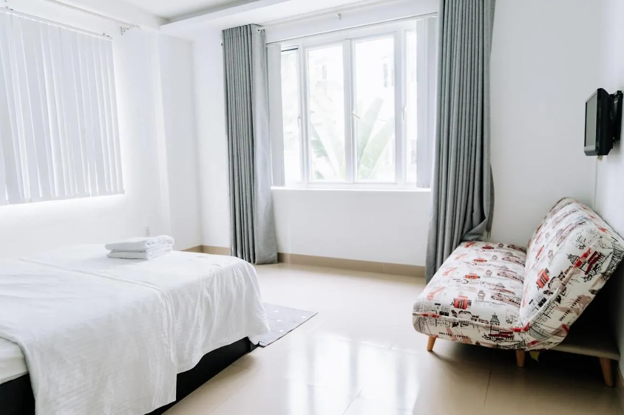 5 Bedroom Villa In Vung Tau- Biet Thu 5 Phong Bai Sau- The Black & White Garden Villa