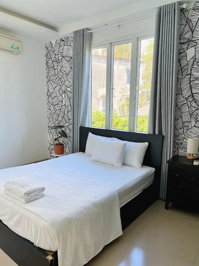 5 Bedroom Villa In Vung Tau- Biet Thu 5 Phong Bai Sau- The Black & White Garden Villa 0*,