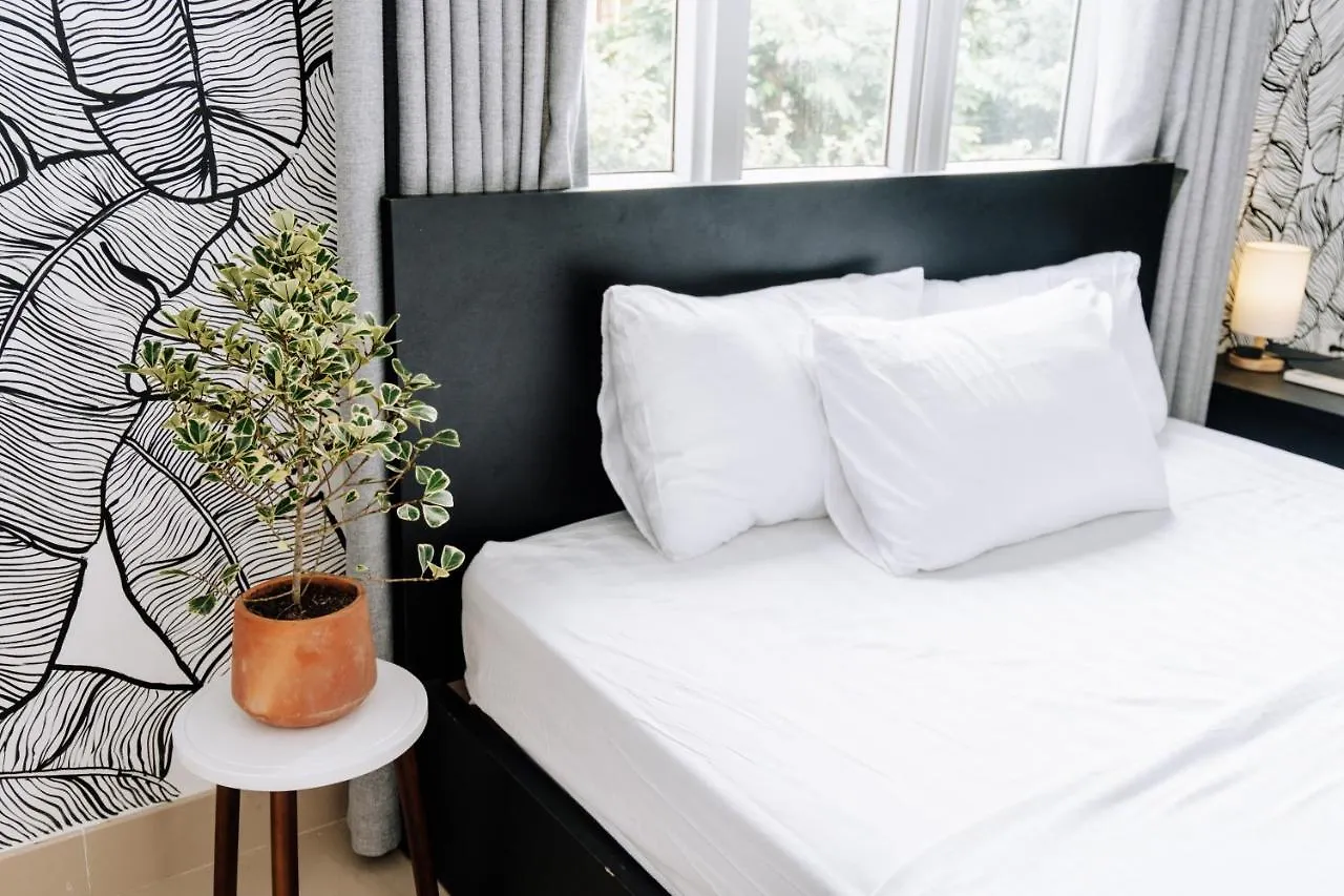5 Bedroom Villa In Vung Tau- Biet Thu 5 Phong Bai Sau- The Black & White Garden Villa