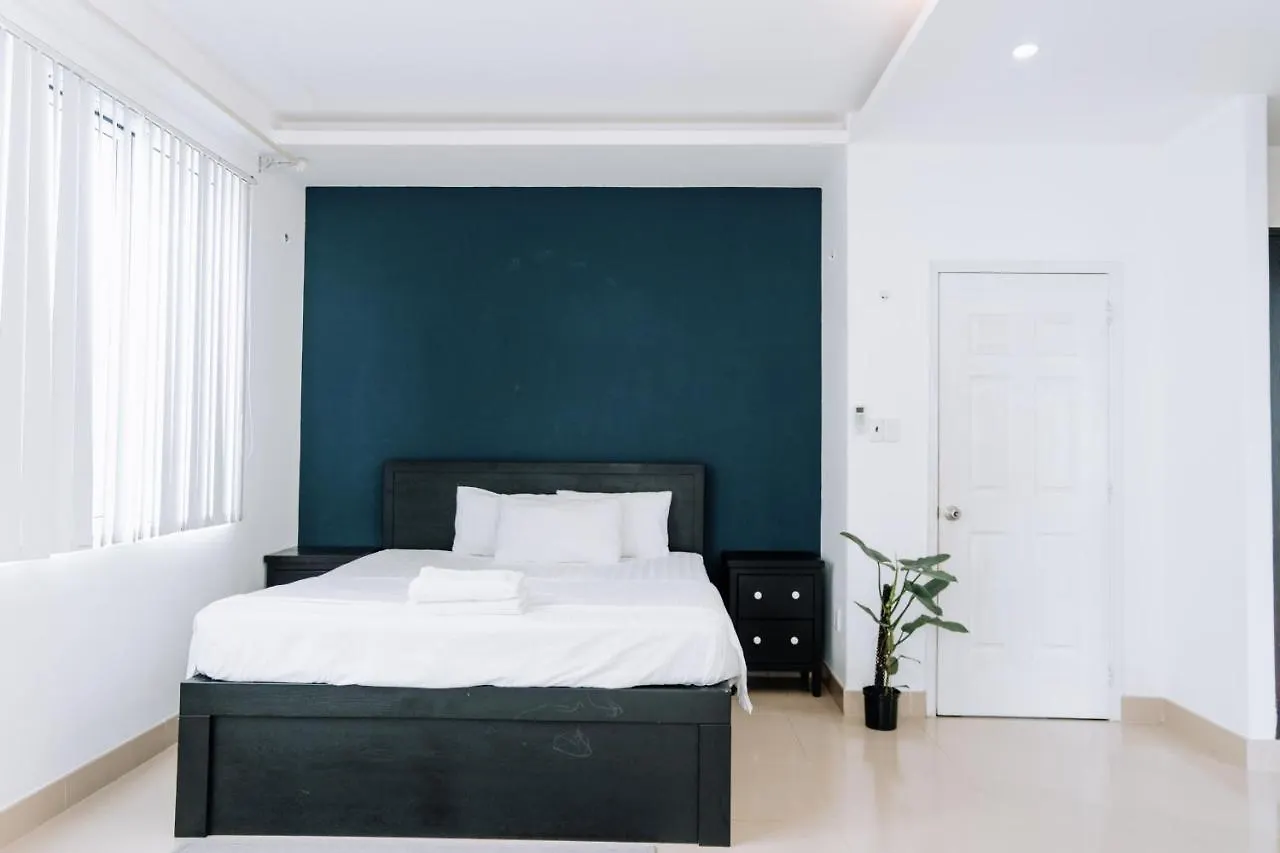 5 Bedroom Villa In Vung Tau- Biet Thu 5 Phong Bai Sau- The Black & White Garden Villa