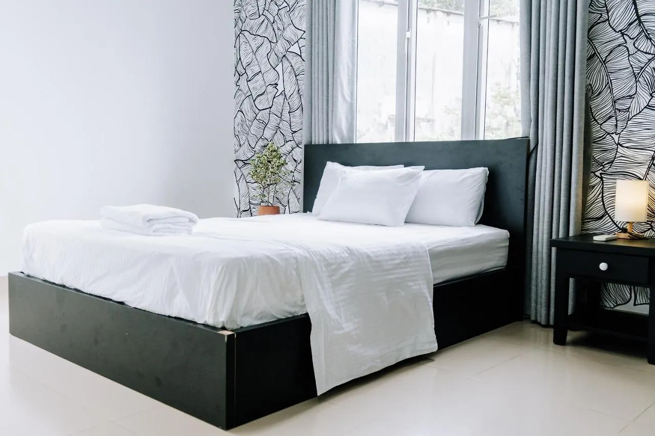 5 Bedroom Villa In Vung Tau- Biet Thu 5 Phong Bai Sau- The Black & White Garden Villa