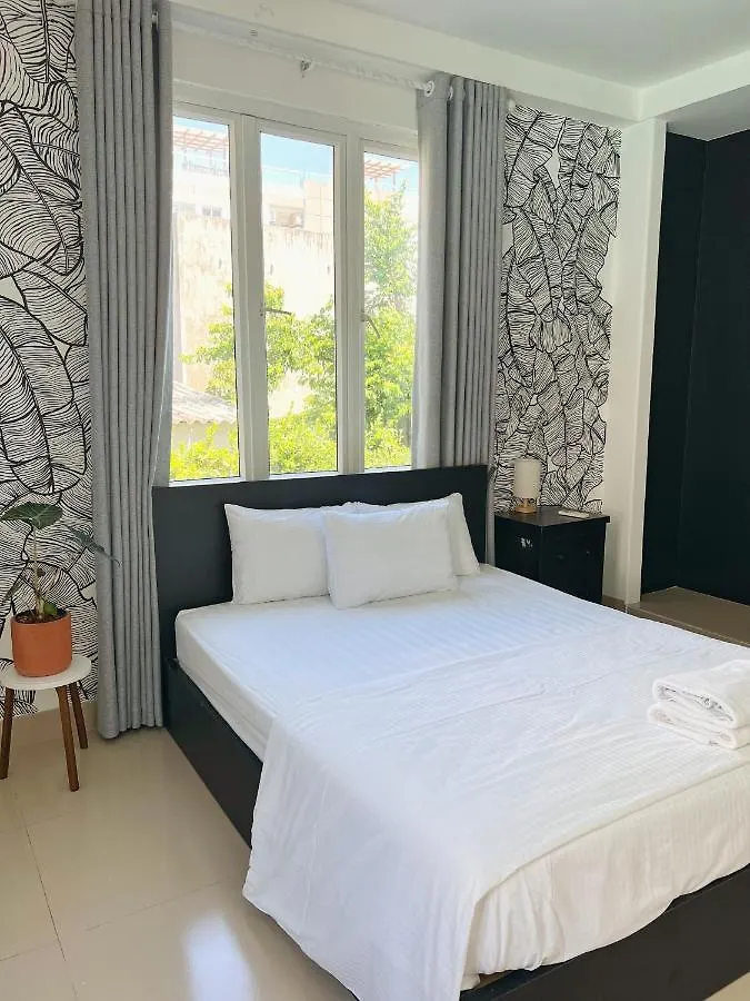 5 Bedroom Villa In Vung Tau- Biet Thu 5 Phong Bai Sau- The Black & White Garden Villa